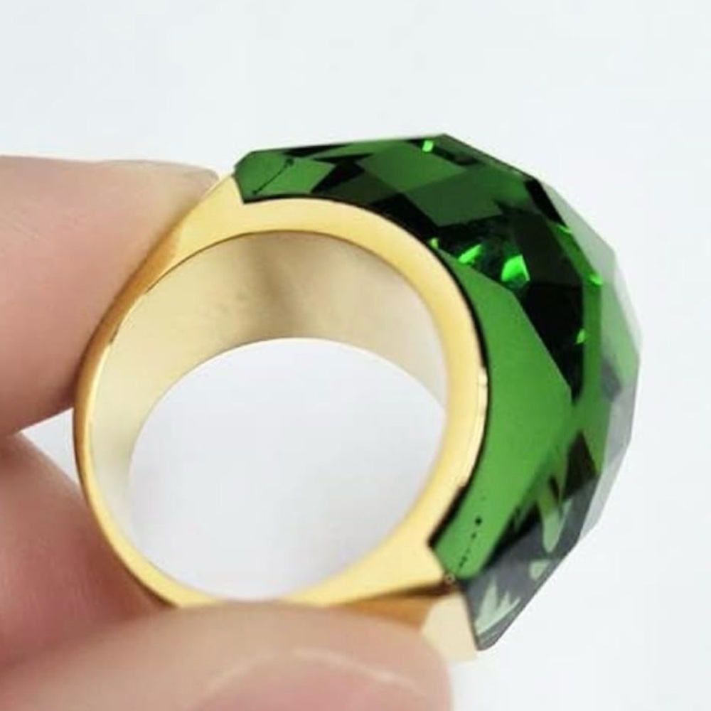 Emerald Glass - Statement Ring - Picture 3 of 3